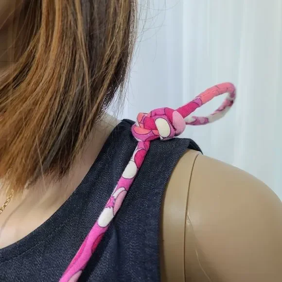 CLEARANCE. Vera Bradley Flowers And Stripes Pink Small Crossbody - Picture 4 of 5